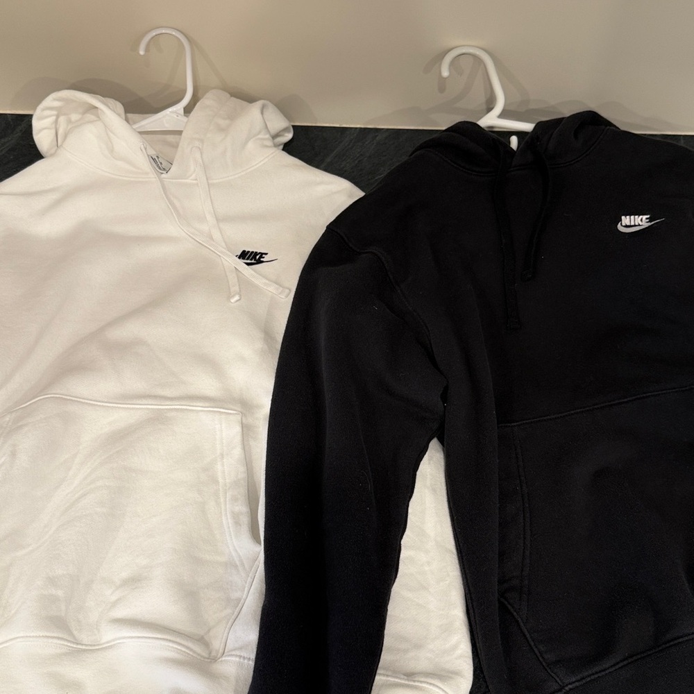 Nike Black and White Hoodies Set